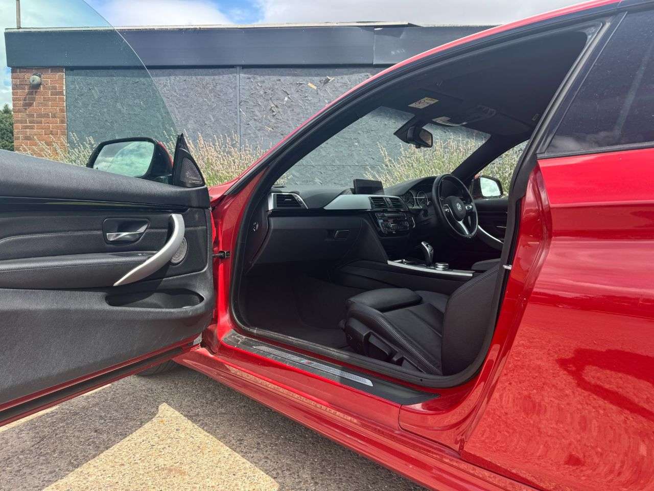 A 2019 BMW 4 SERIES 2.0 420d M Sport Coupe 2dr Diesel Auto Euro 6 (s/s) (190 ps) A 2019 BMW 4 SERIES 2.0 420d M Sport Coupe 2dr Diesel Auto Euro 6 (s/s) (190 ps)