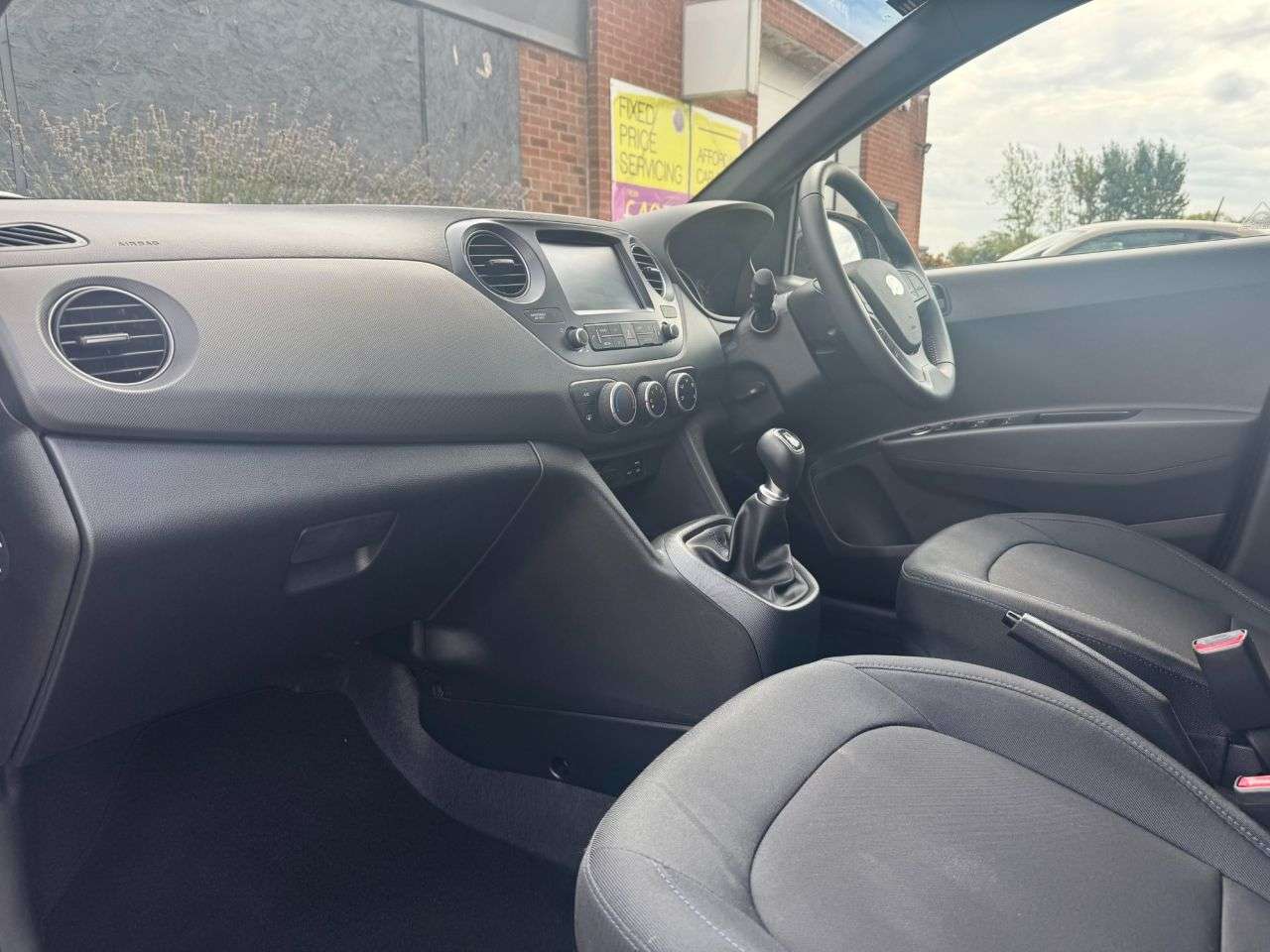 2018 HYUNDAI I10 2018 HYUNDAI I10