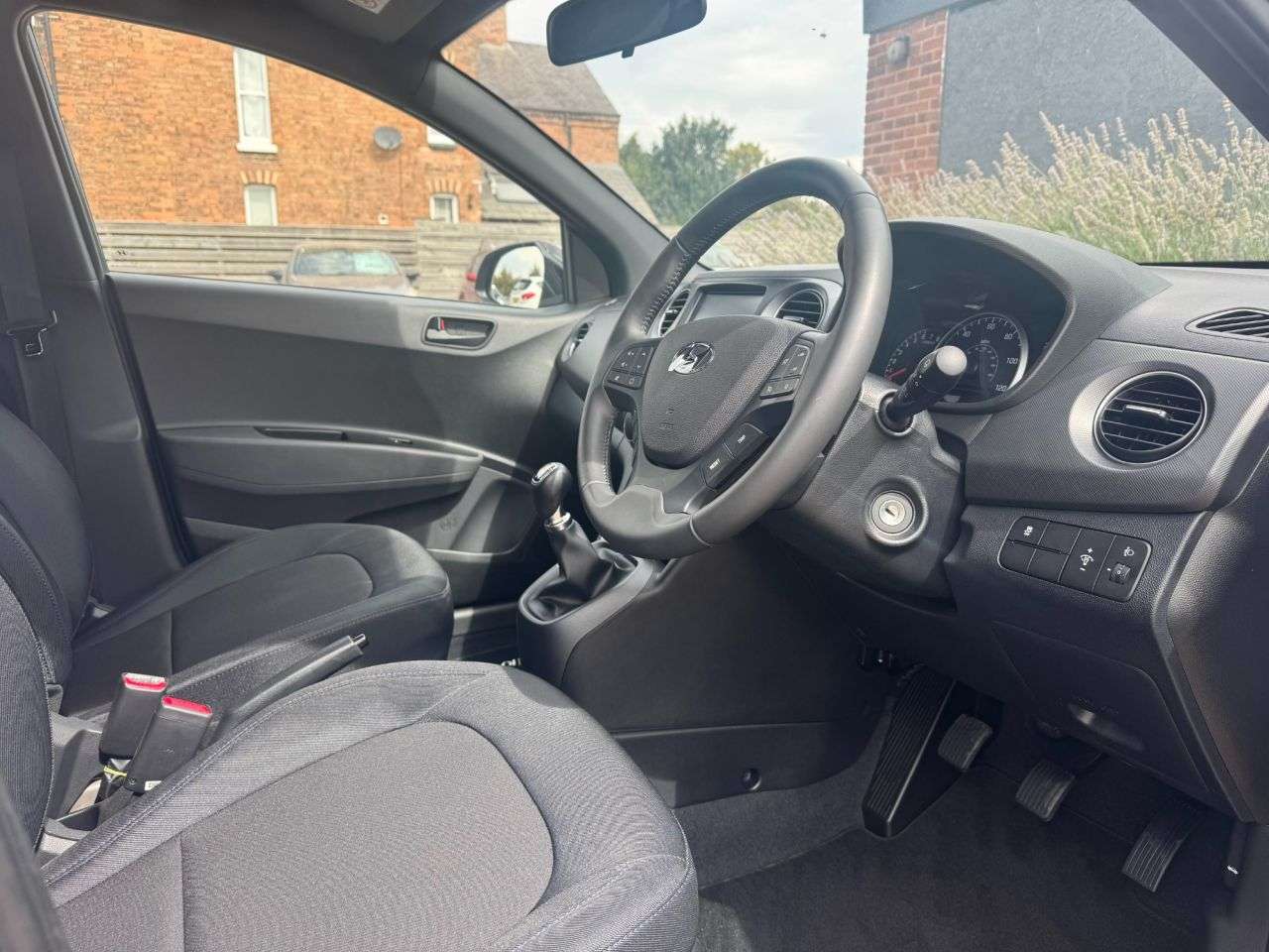 2018 HYUNDAI I10 2018 HYUNDAI I10