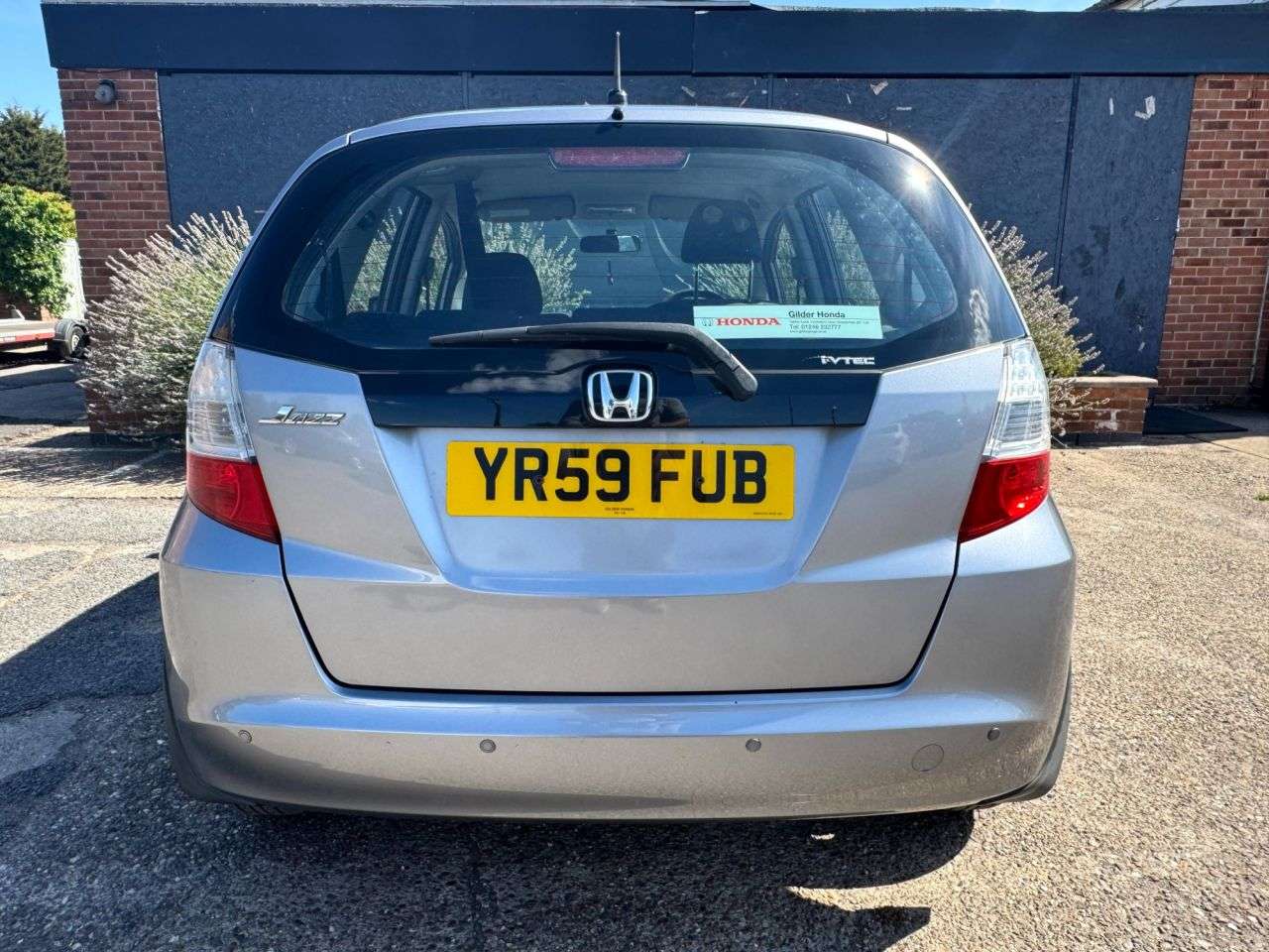 A 2009 HONDA JAZZ 1.4 i-VTEC ES Hatchback 5dr Petrol Manual Euro 4 (100 ps) A 2009 HONDA JAZZ 1.4 i-VTEC ES Hatchback 5dr Petrol Manual Euro 4 (100 ps)