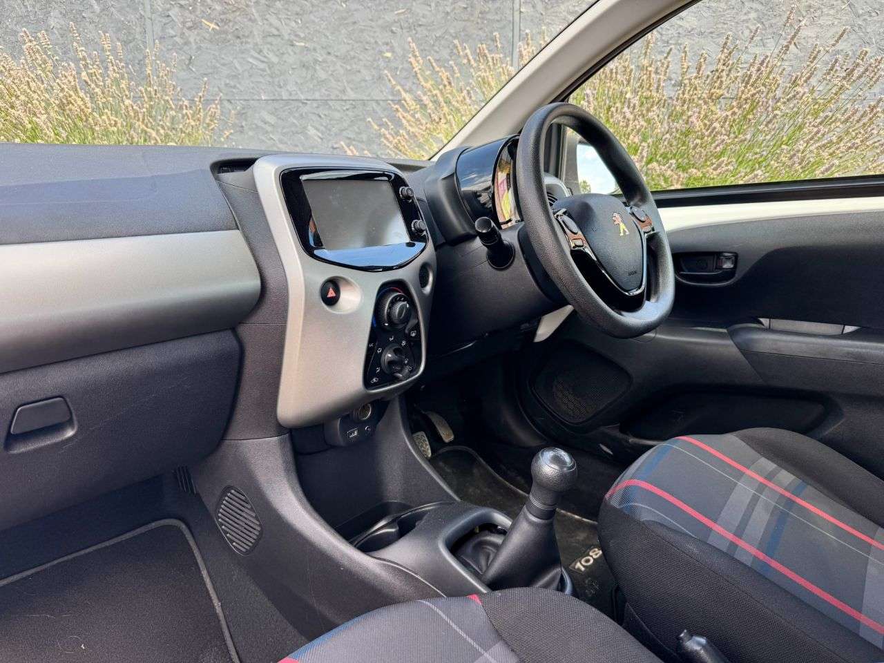 2015 PEUGEOT 108 2015 PEUGEOT 108