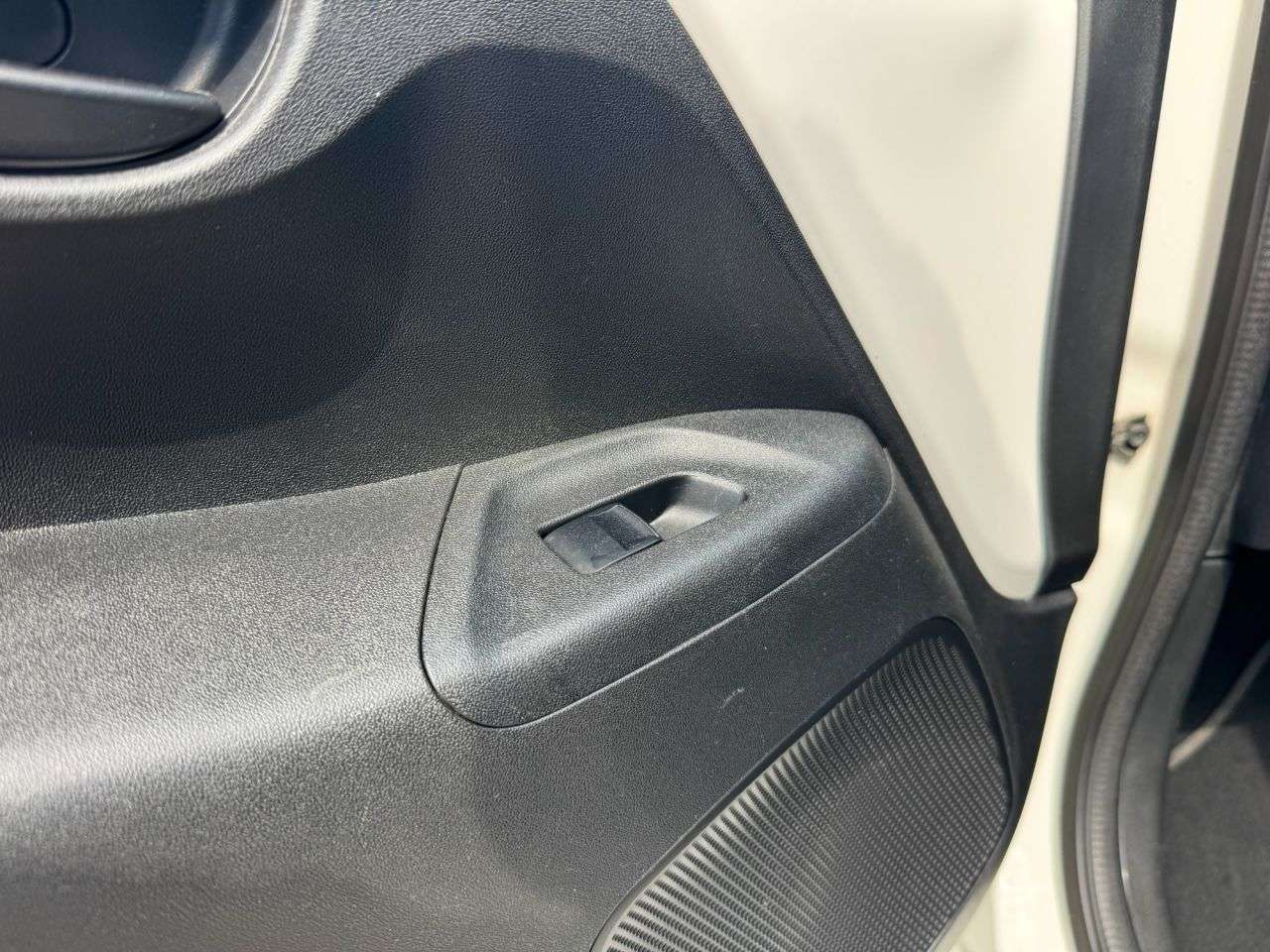 2015 PEUGEOT 108 2015 PEUGEOT 108