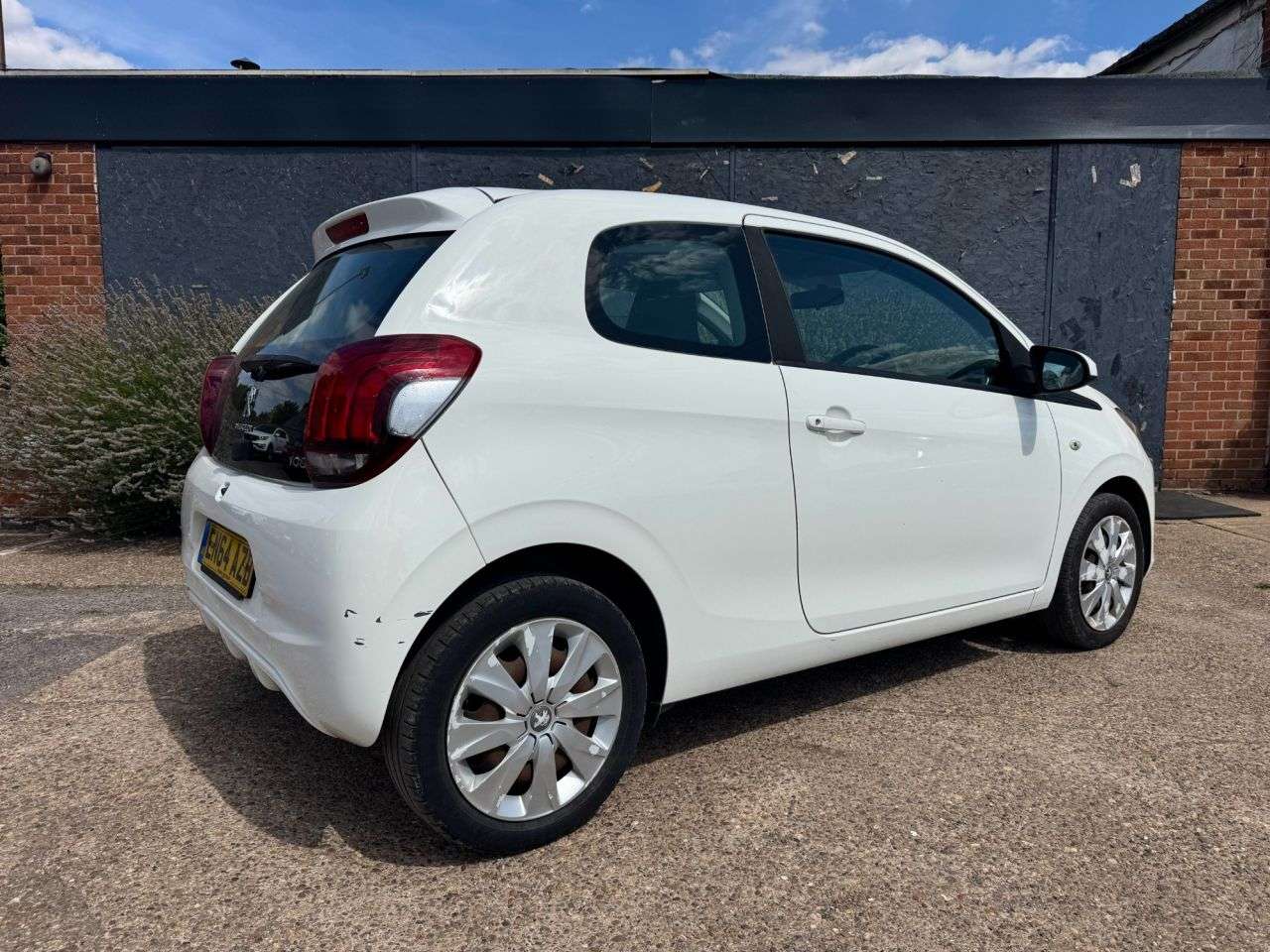 2015 PEUGEOT 108 2015 PEUGEOT 108