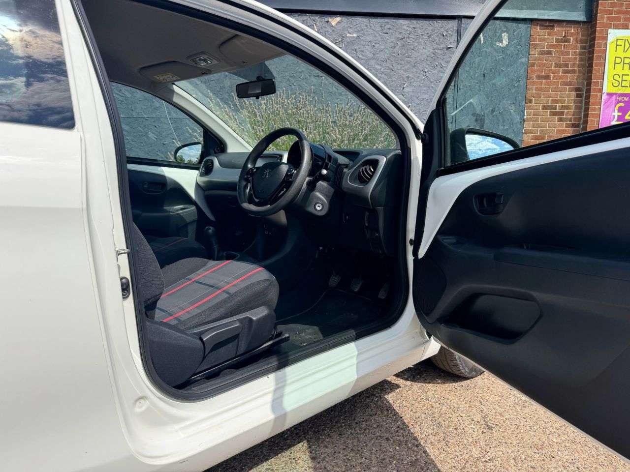 2015 PEUGEOT 108 2015 PEUGEOT 108