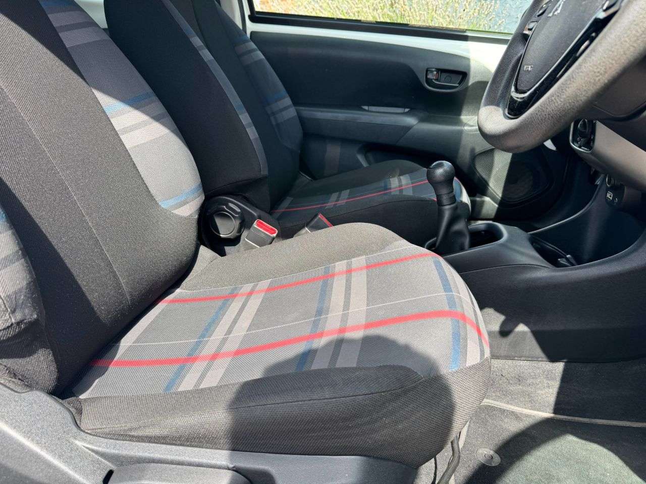 2015 PEUGEOT 108 2015 PEUGEOT 108