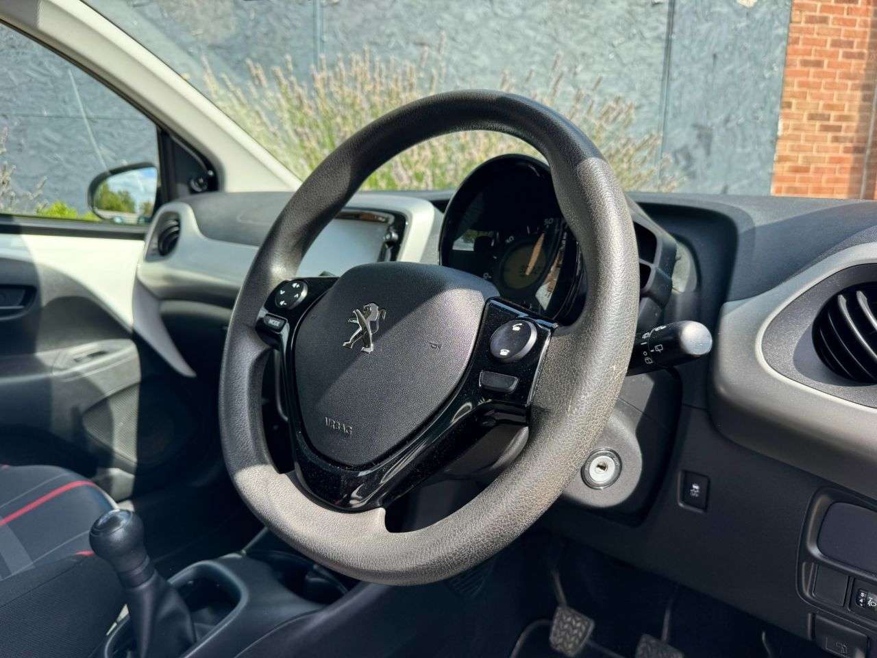 2015 PEUGEOT 108 2015 PEUGEOT 108