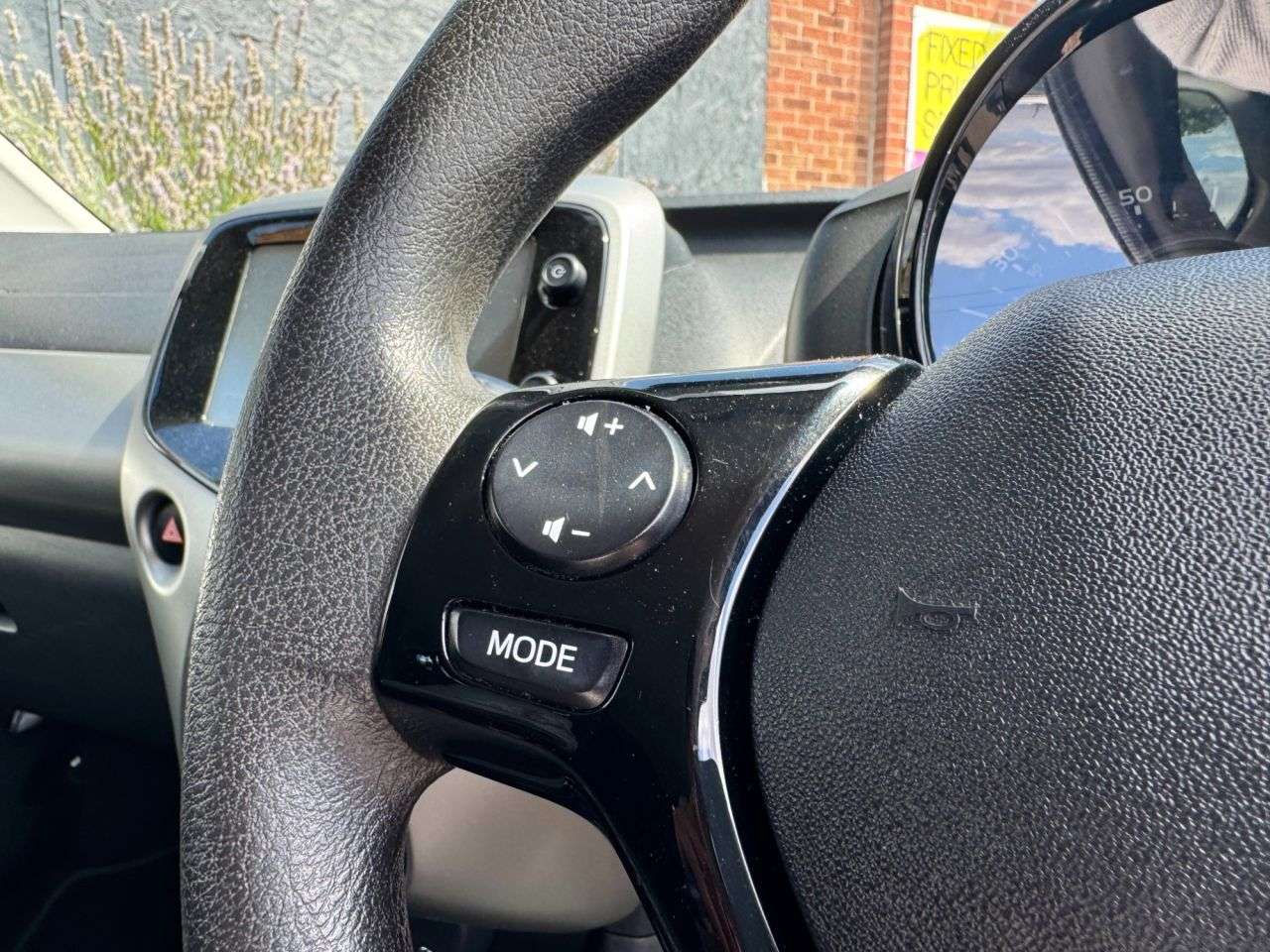 2015 PEUGEOT 108 2015 PEUGEOT 108