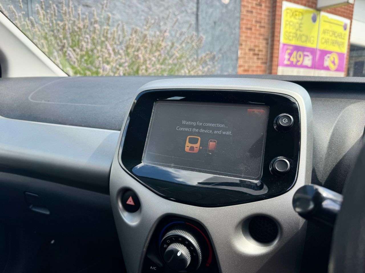 2015 PEUGEOT 108 2015 PEUGEOT 108