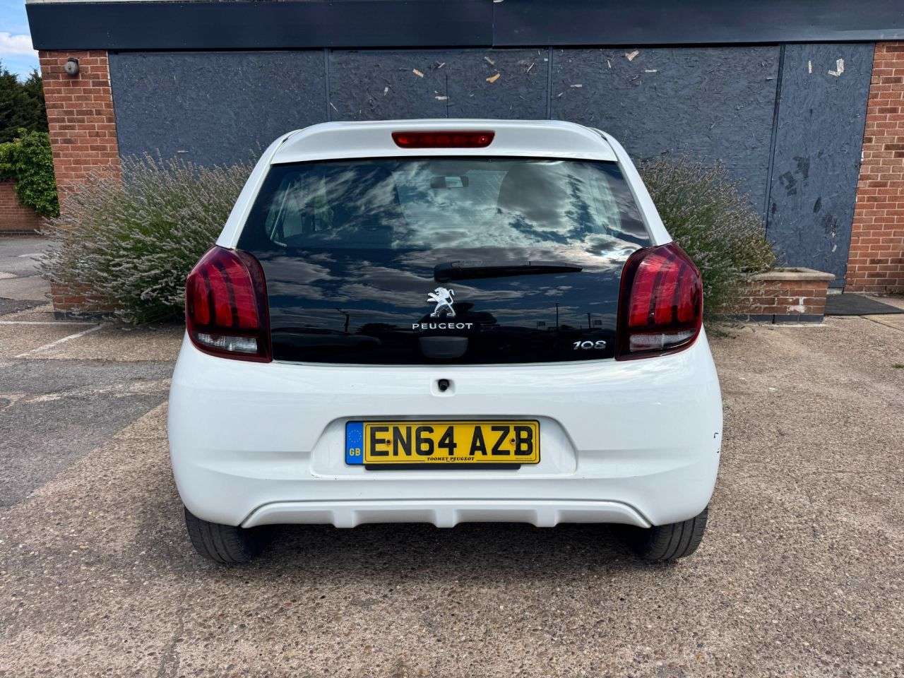 2015 PEUGEOT 108 2015 PEUGEOT 108