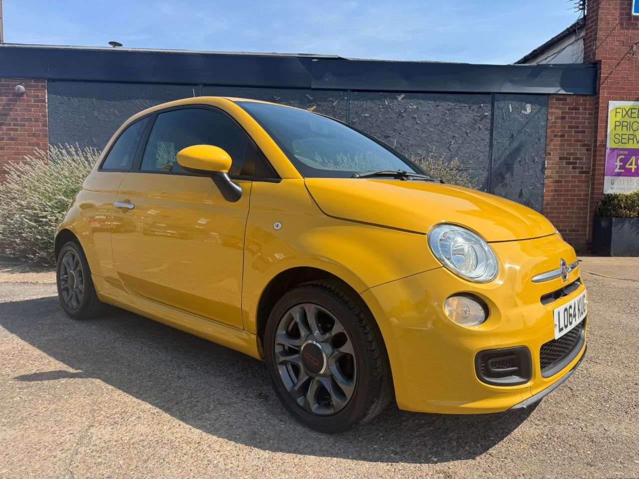 A 2014 FIAT 500 1.2 S Hatchback 3dr Petrol Dualogic Euro 6 (s/s) (69 bhp) A 2014 FIAT 500 1.2 S Hatchback 3dr Petrol Dualogic Euro 6 (s/s) (69 bhp)