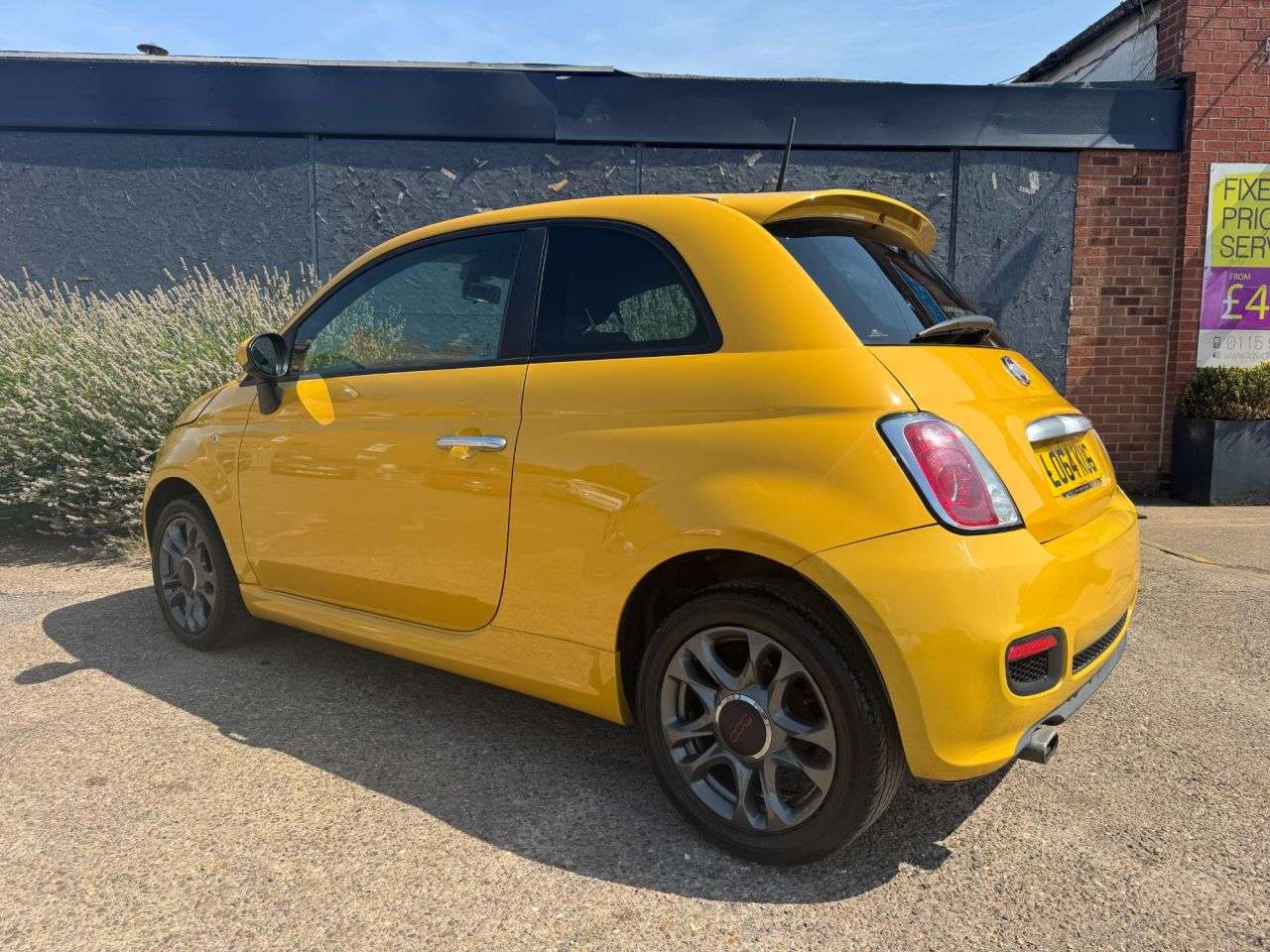 A 2014 FIAT 500 1.2 S Hatchback 3dr Petrol Dualogic Euro 6 (s/s) (69 bhp) A 2014 FIAT 500 1.2 S Hatchback 3dr Petrol Dualogic Euro 6 (s/s) (69 bhp)