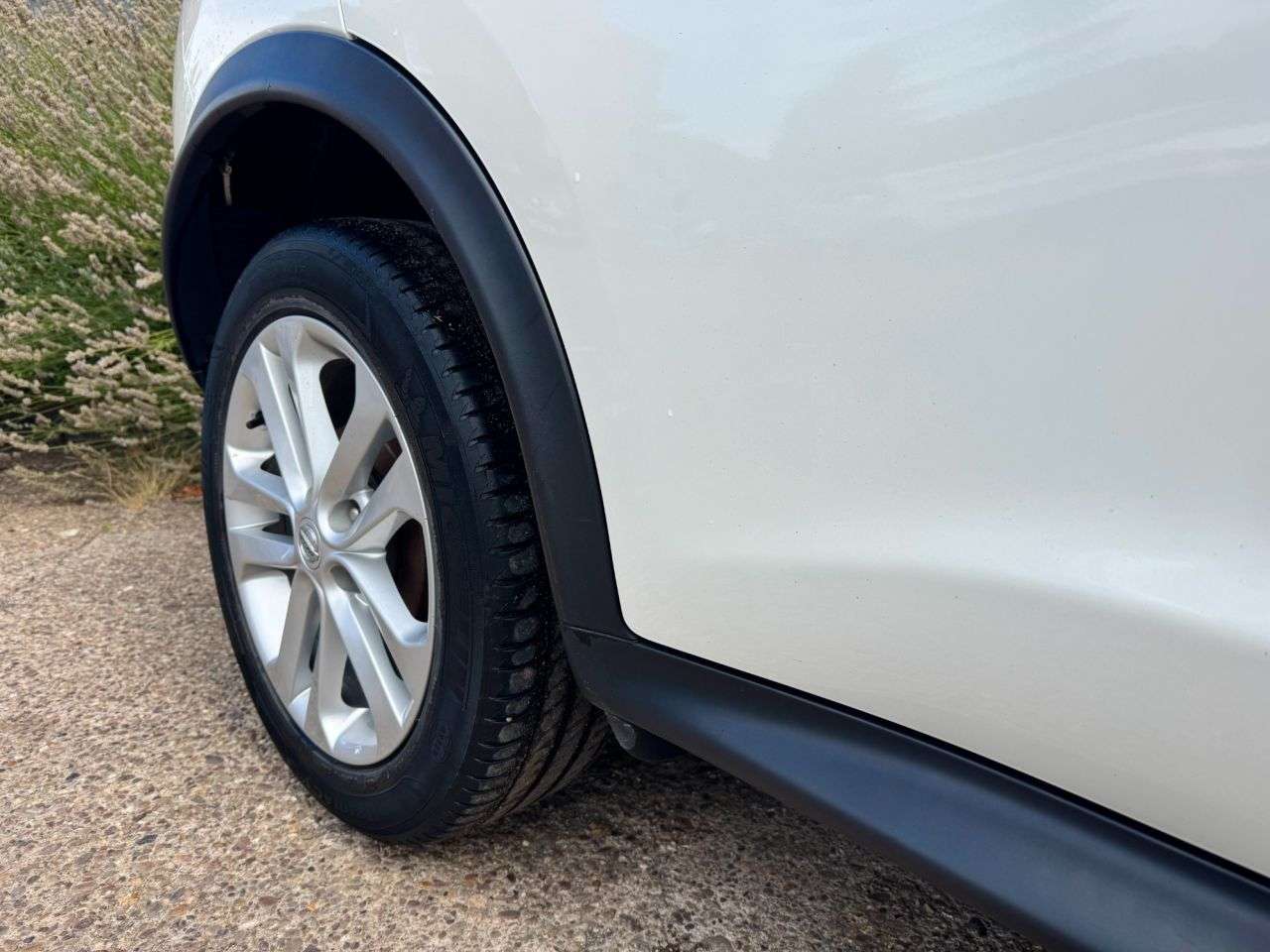 A 2016 NISSAN JUKE 1.5 dCi N-Connecta SUV 5dr Diesel Manual Euro 6 (s/s) (110 ps) A 2016 NISSAN JUKE 1.5 dCi N-Connecta SUV 5dr Diesel Manual Euro 6 (s/s) (110 ps)
