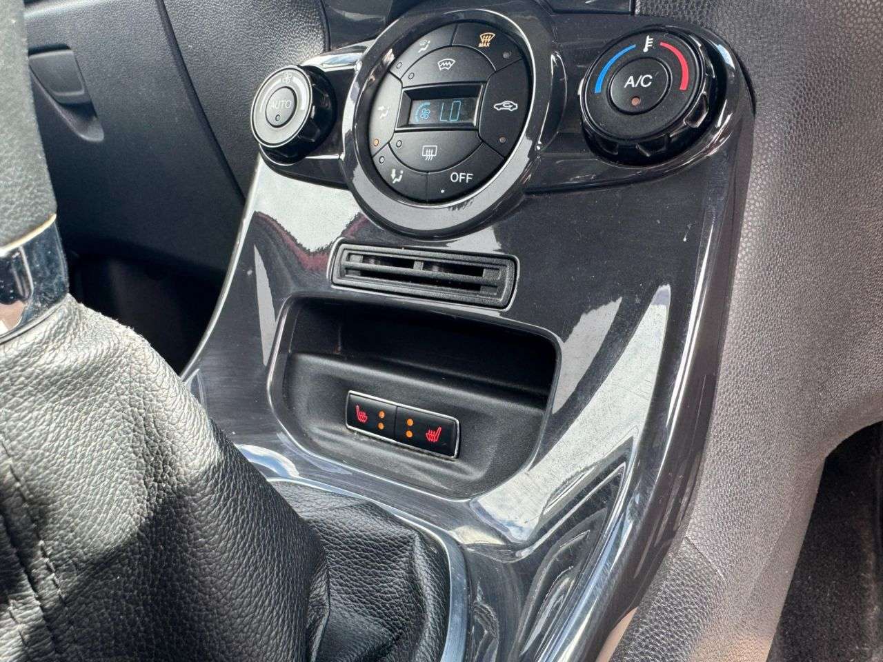 2013 FORD FIESTA 2013 FORD FIESTA