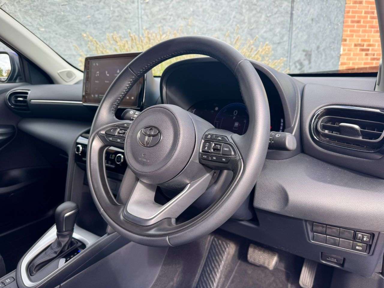2025 TOYOTA YARIS CROSS 2025 TOYOTA YARIS CROSS