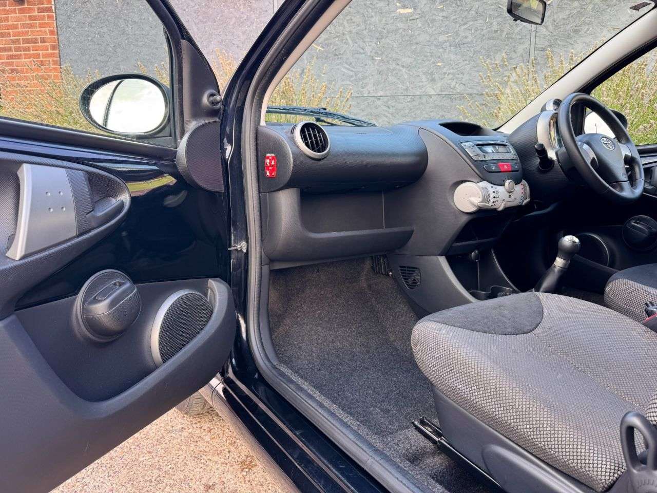 2013 TOYOTA AYGO 2013 TOYOTA AYGO