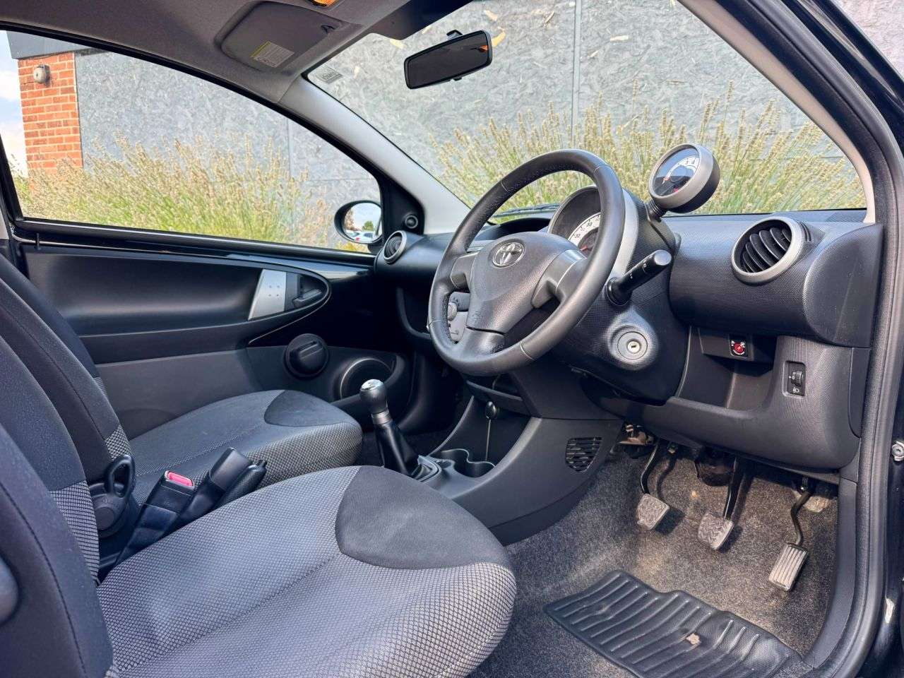 2013 TOYOTA AYGO 2013 TOYOTA AYGO