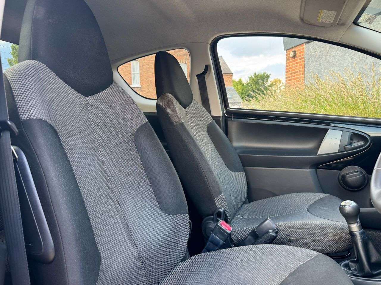 2013 TOYOTA AYGO 2013 TOYOTA AYGO