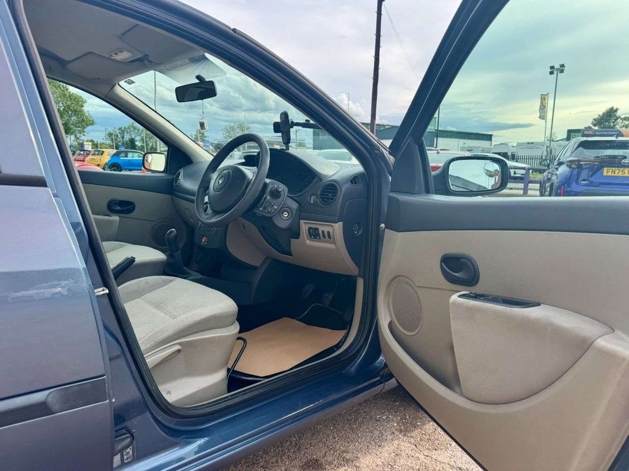 2006 RENAULT CLIO 2006 RENAULT CLIO
