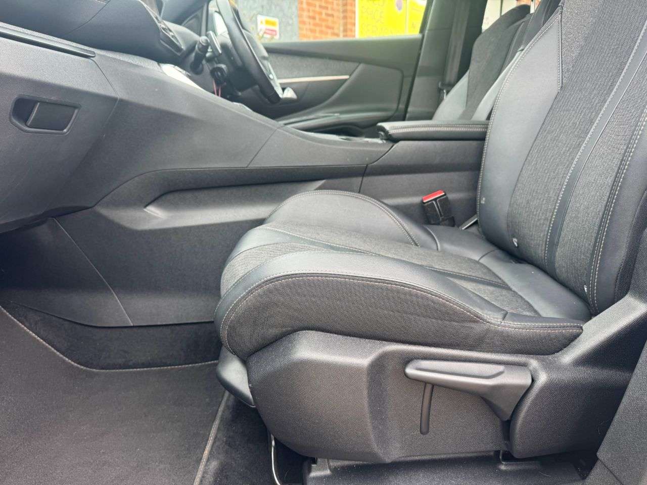 2020 PEUGEOT 3008 2020 PEUGEOT 3008