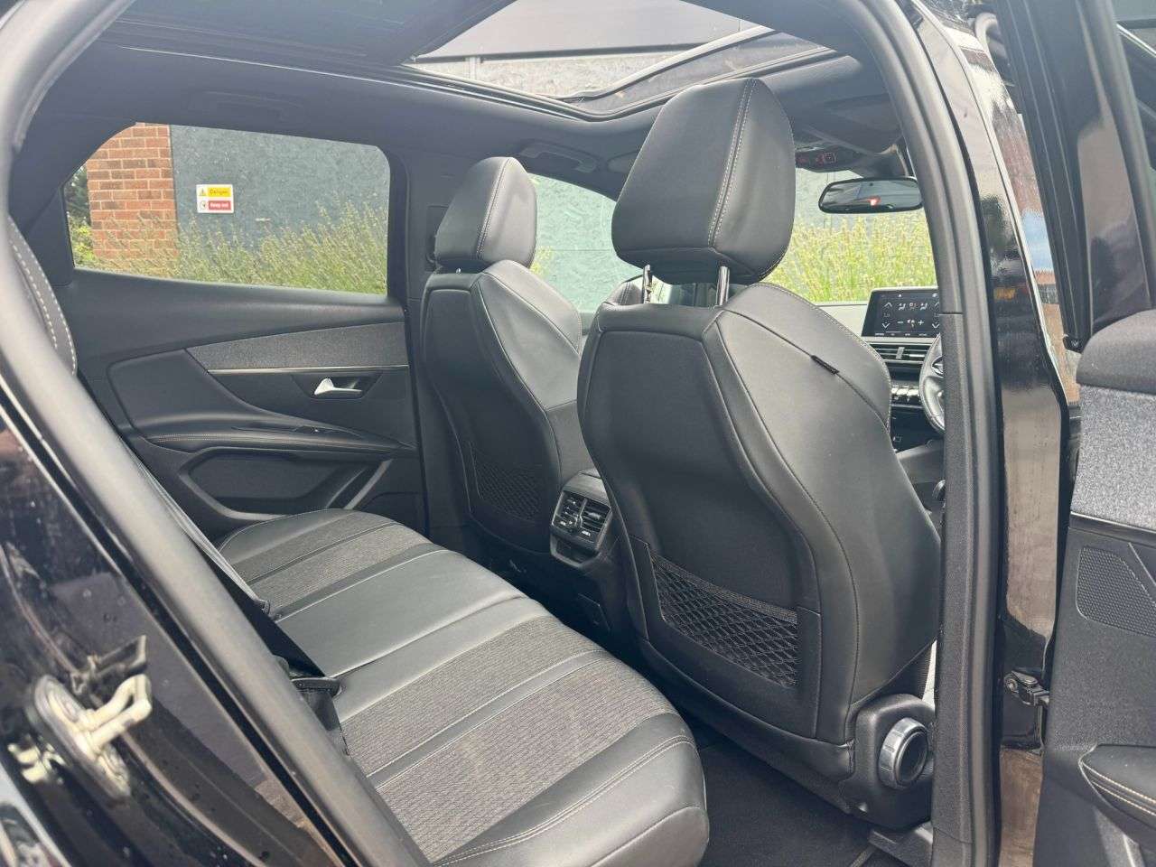 2020 PEUGEOT 3008 2020 PEUGEOT 3008