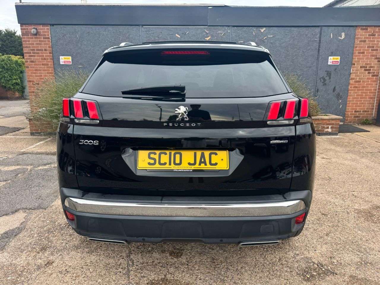 2020 PEUGEOT 3008 2020 PEUGEOT 3008