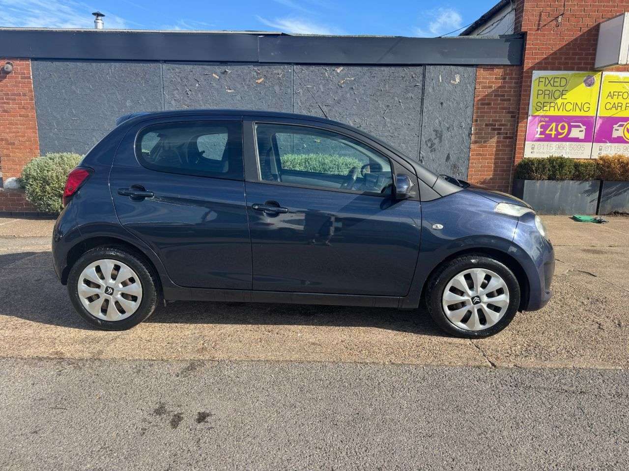 A 2014 CITROEN C1 1.0 VTi Feel Hatchback 5dr Petrol Manual Euro 5 (Euro 5) (68 ps) A 2014 CITROEN C1 1.0 VTi Feel Hatchback 5dr Petrol Manual Euro 5 (Euro 5) (68 ps)