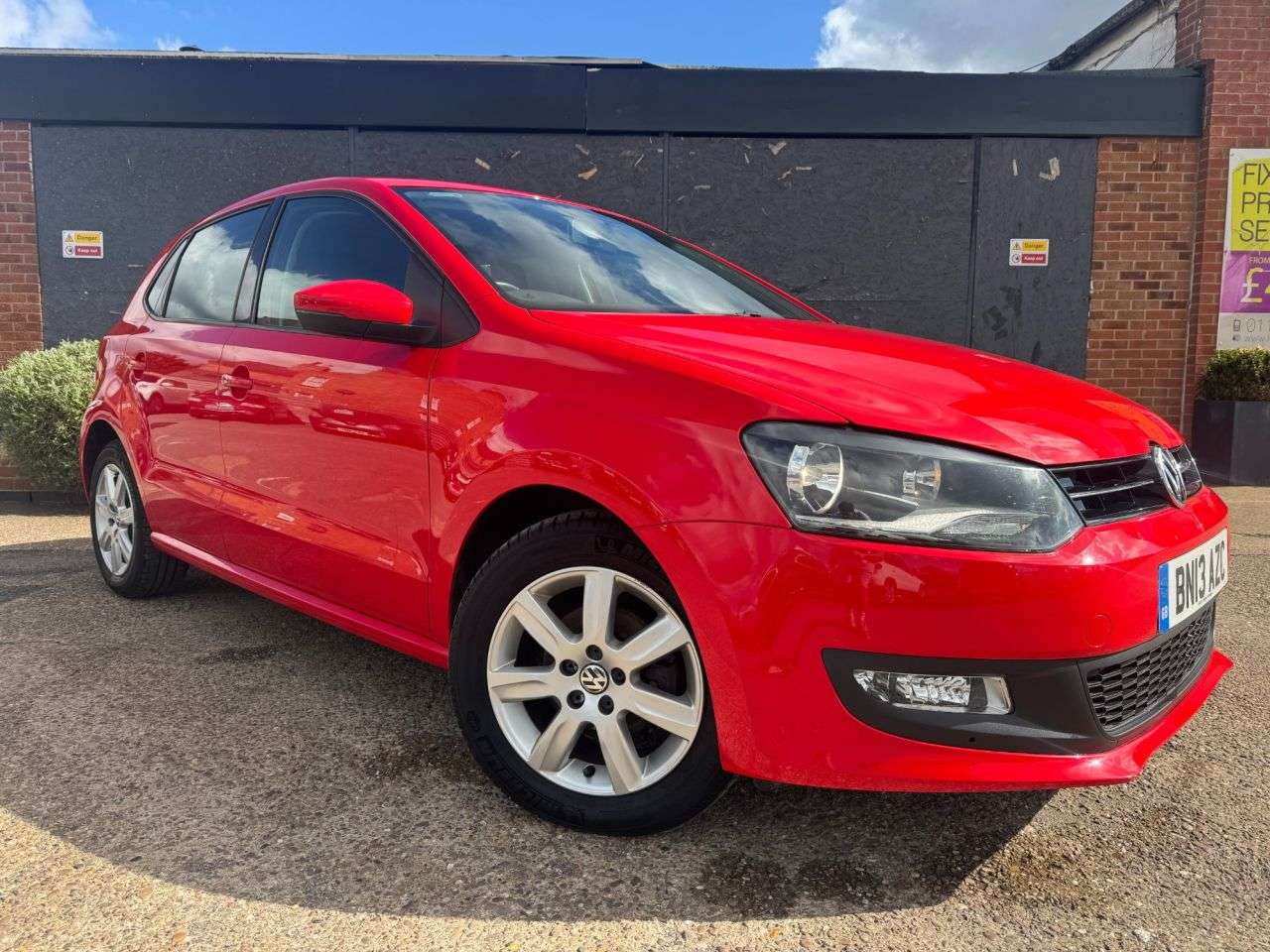 A 2013 VOLKSWAGEN POLO 1.2 Match Hatchback 5dr Petrol Manual Euro 5 (60 ps) A 2013 VOLKSWAGEN POLO 1.2 Match Hatchback 5dr Petrol Manual Euro 5 (60 ps)