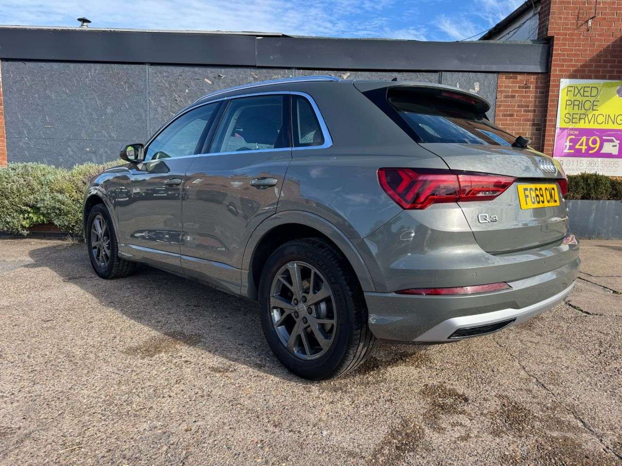 A 2019 AUDI Q3 1.5 TFSI CoD 35 Sport SUV 5dr Petrol Manual Euro 6 (s/s) (150 ps) A 2019 AUDI Q3 1.5 TFSI CoD 35 Sport SUV 5dr Petrol Manual Euro 6 (s/s) (150 ps)
