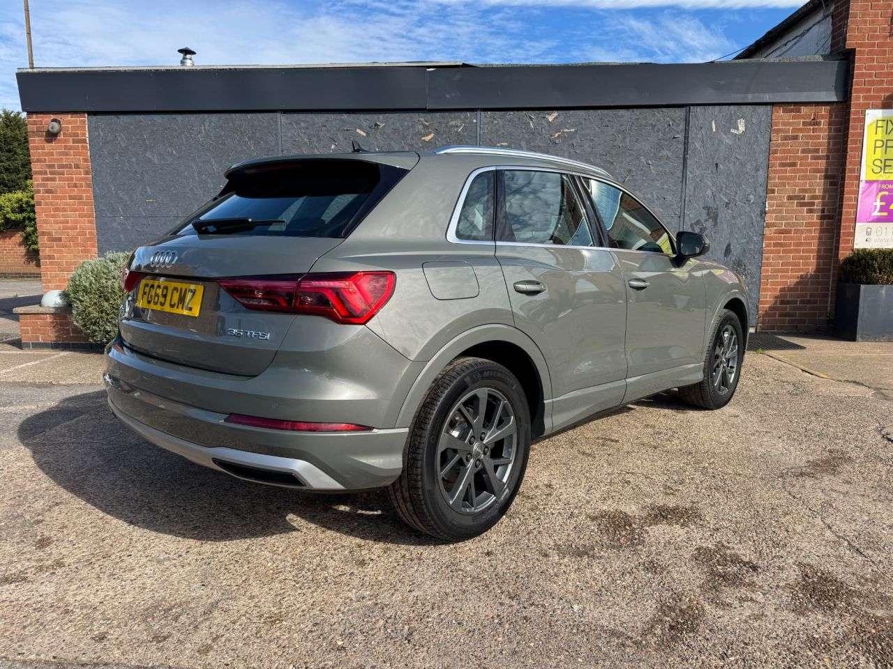 2019 AUDI Q3 2019 AUDI Q3