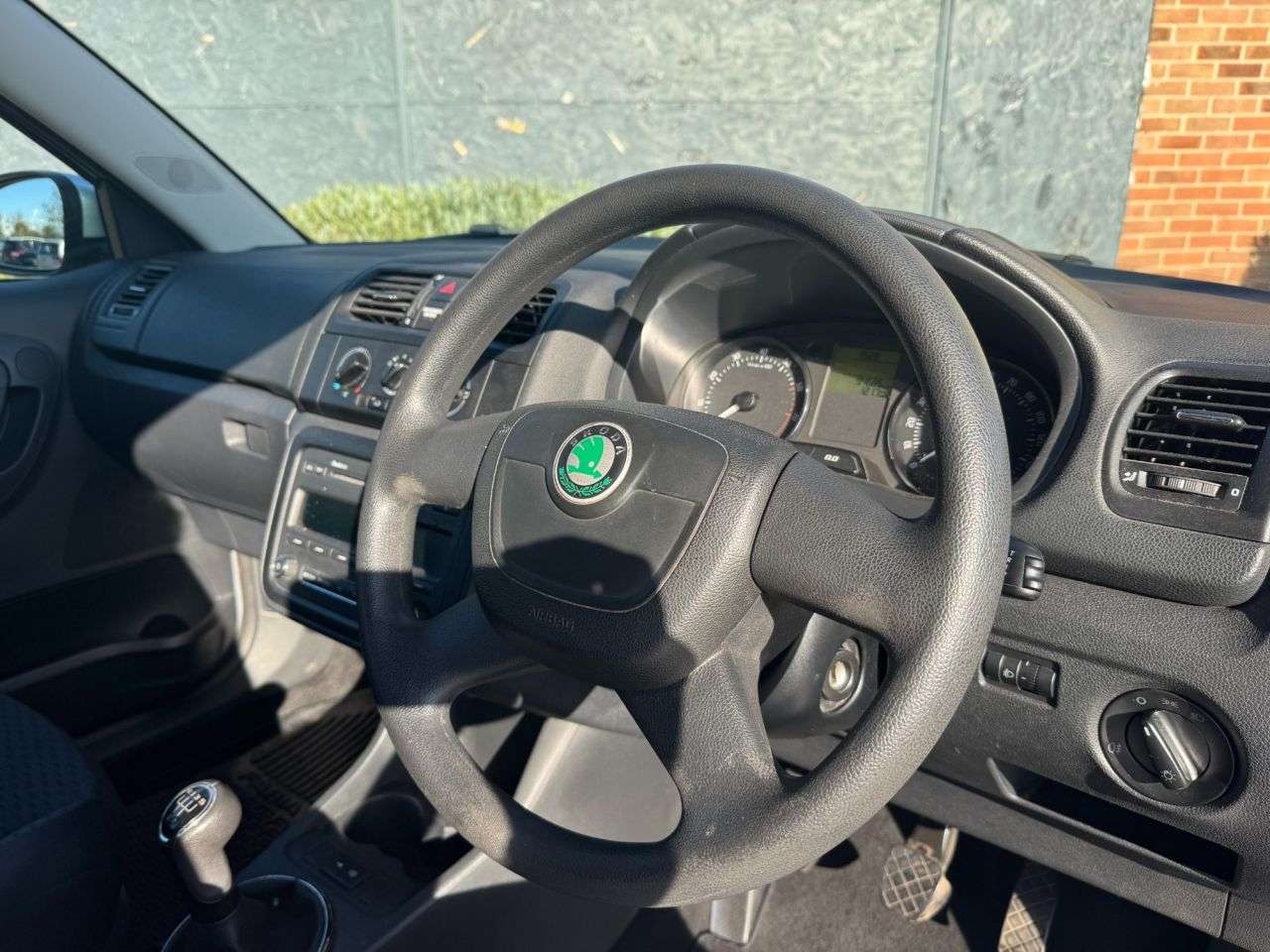 2010 SKODA FABIA 2010 SKODA FABIA