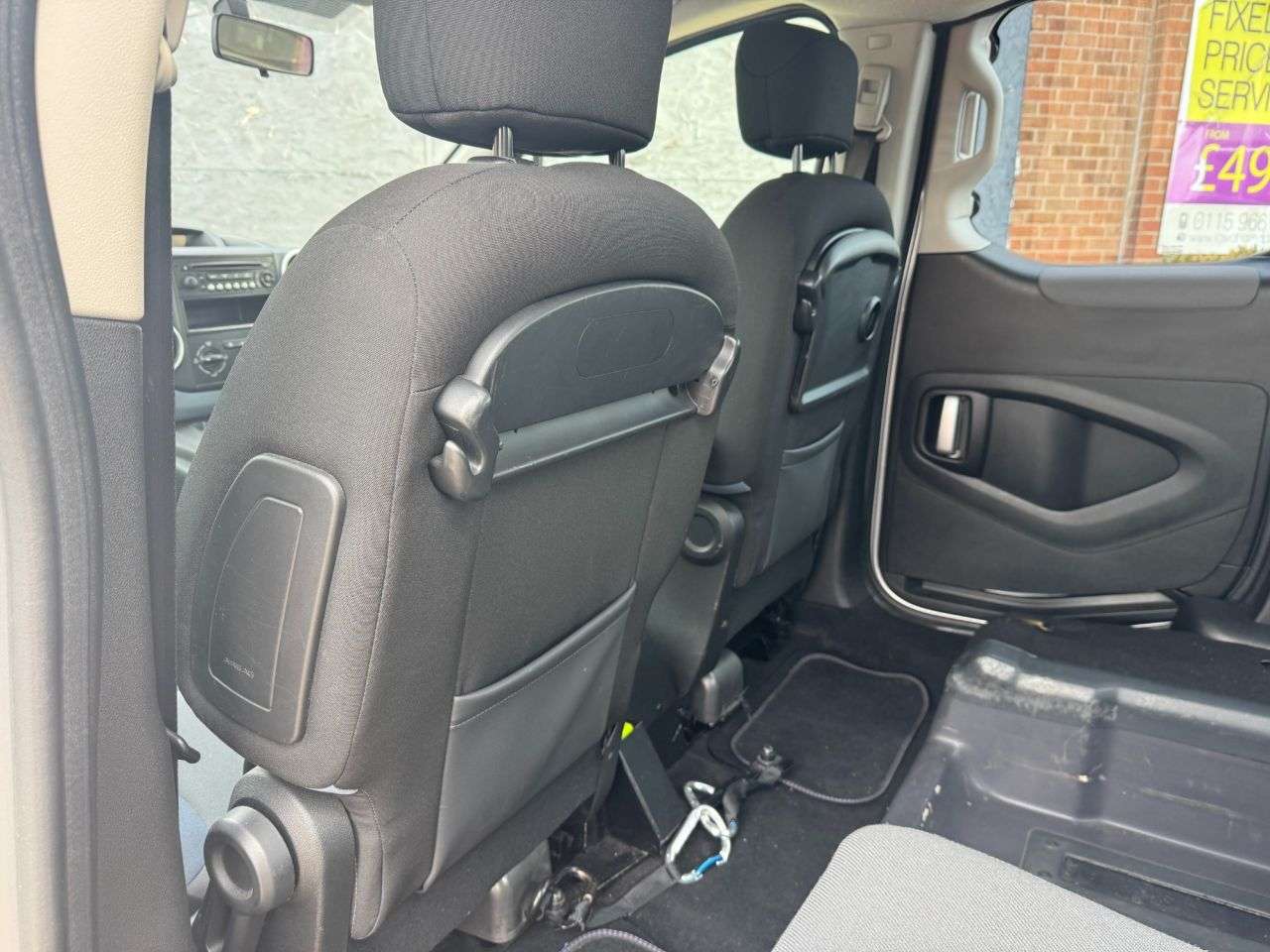 2015 PEUGEOT PARTNER TEPEE 2015 PEUGEOT PARTNER TEPEE