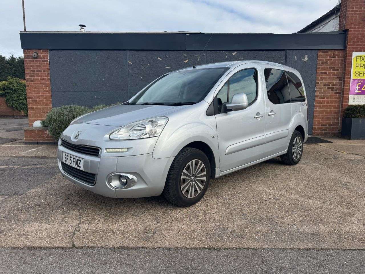 2015 PEUGEOT PARTNER TEPEE 2015 PEUGEOT PARTNER TEPEE