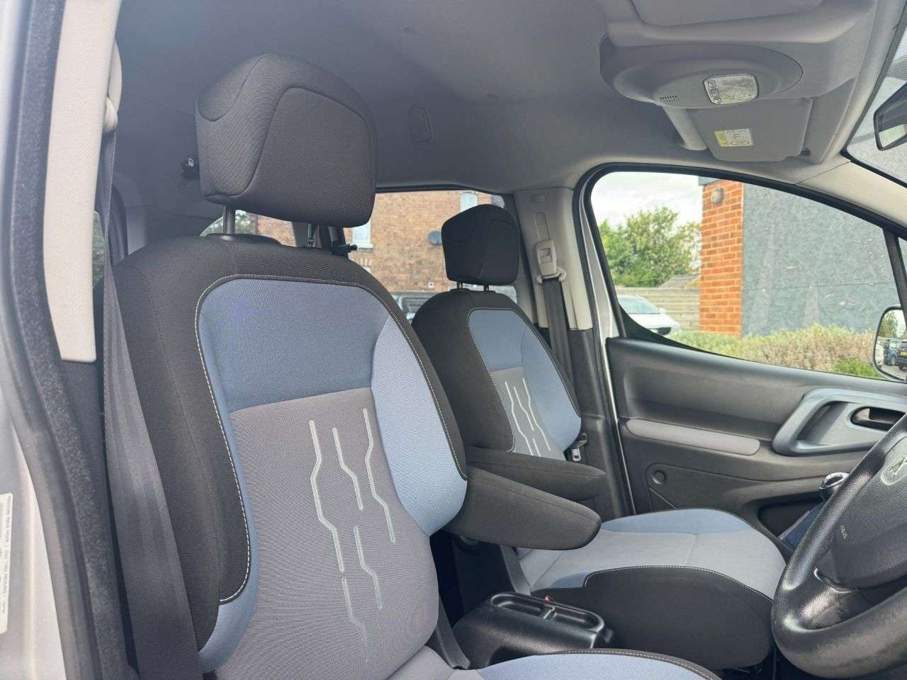 2015 PEUGEOT PARTNER TEPEE 2015 PEUGEOT PARTNER TEPEE