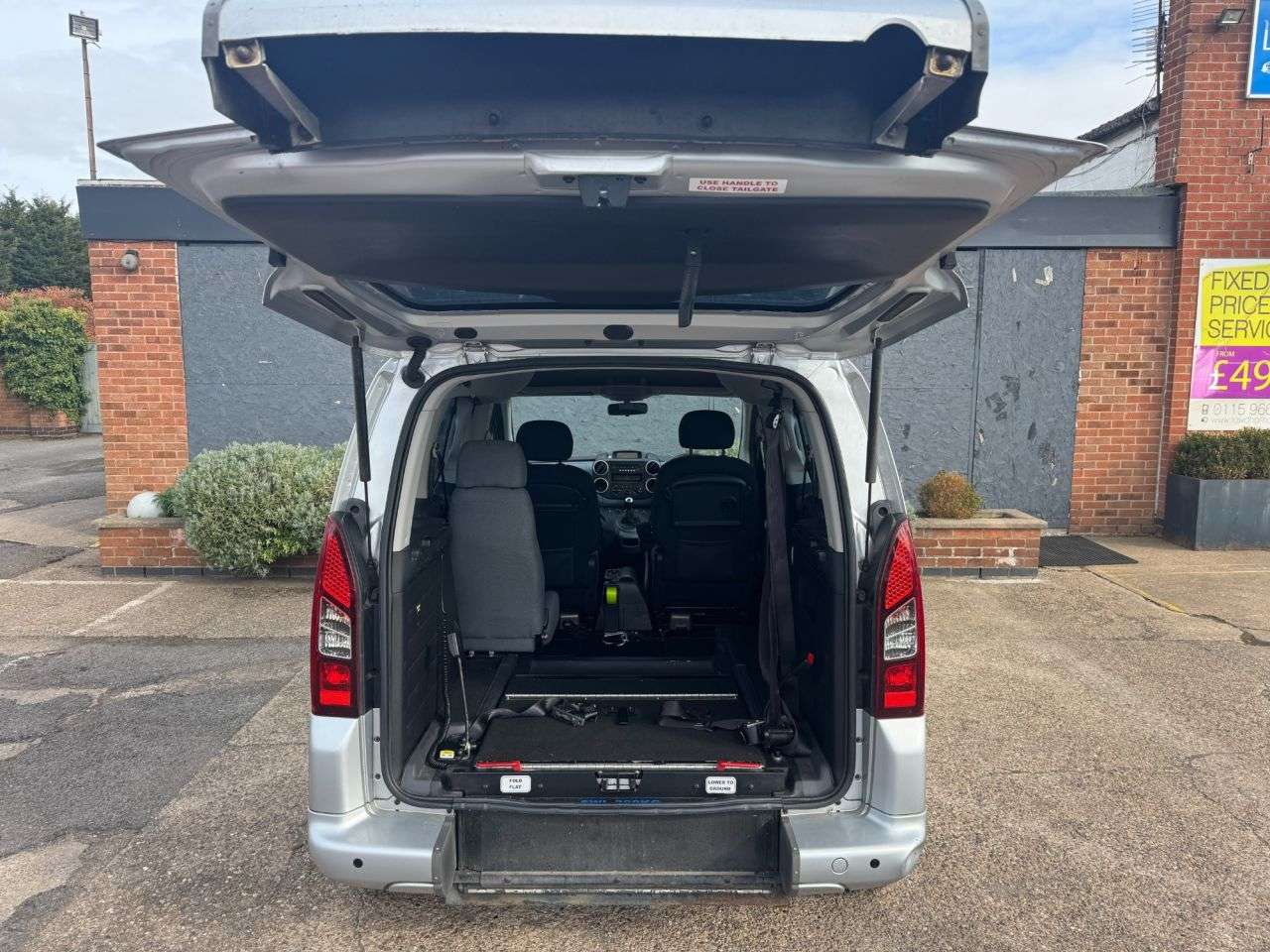 2015 PEUGEOT PARTNER TEPEE 2015 PEUGEOT PARTNER TEPEE