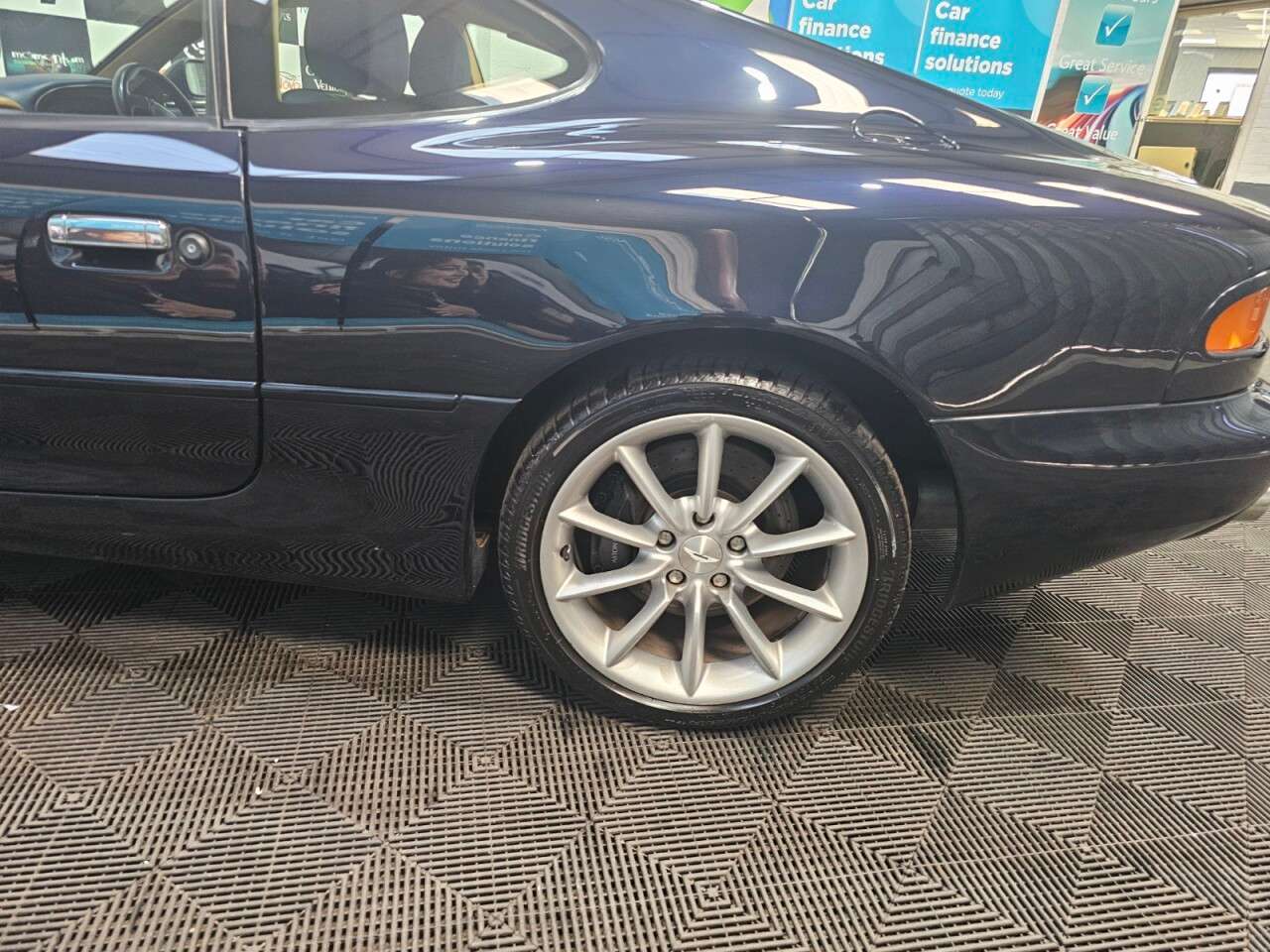 2000 ASTON MARTIN DB7 2000 ASTON MARTIN DB7