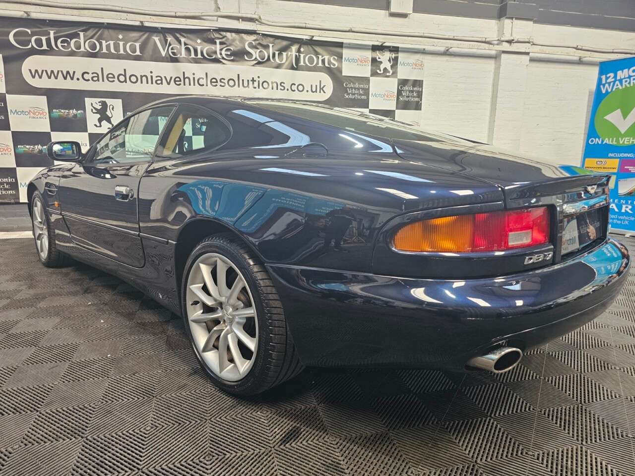 2000 ASTON MARTIN DB7 2000 ASTON MARTIN DB7
