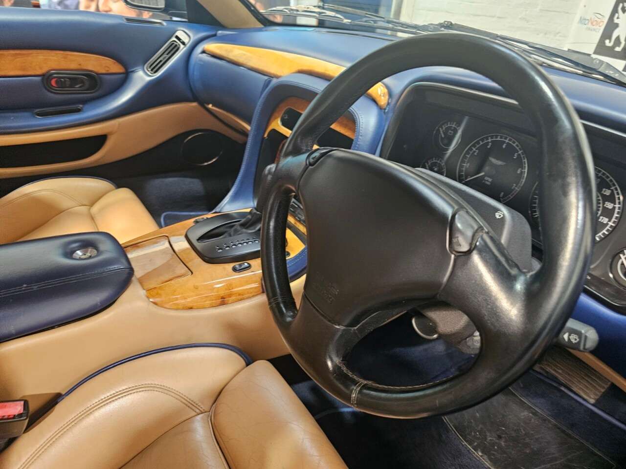 2000 ASTON MARTIN DB7 2000 ASTON MARTIN DB7