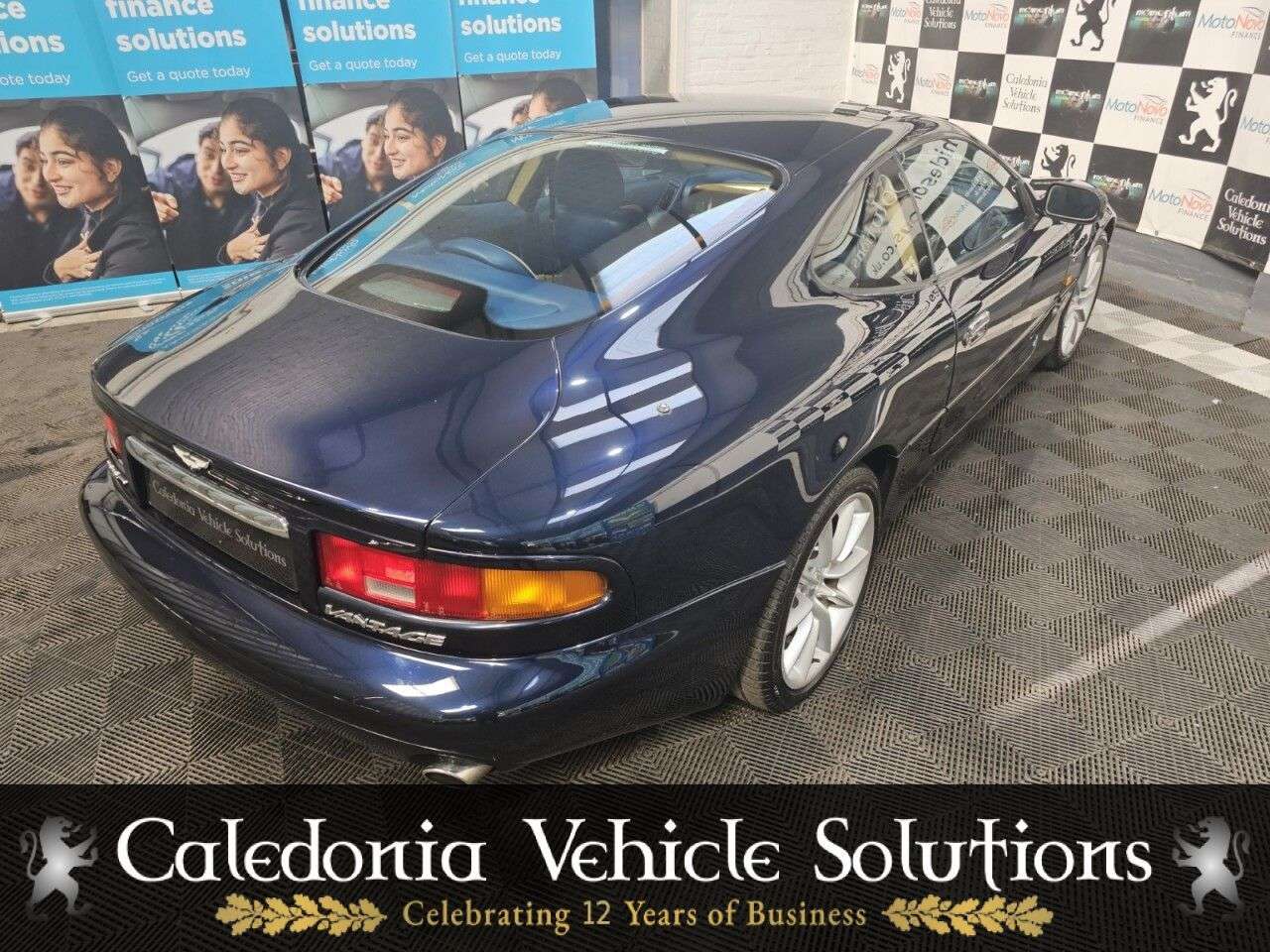 2000 ASTON MARTIN DB7 2000 ASTON MARTIN DB7