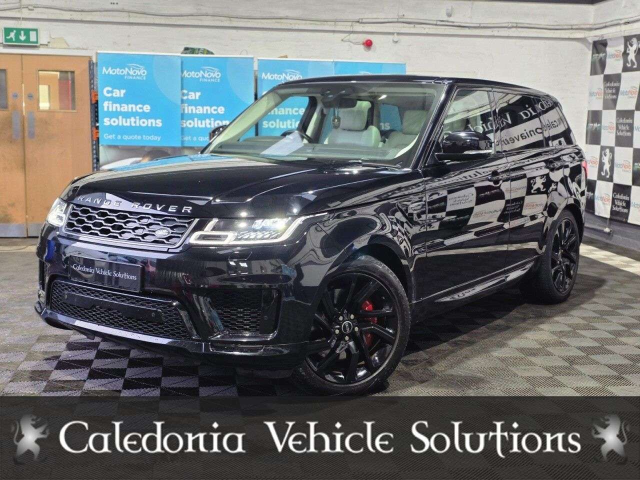A 2019 LAND ROVER RANGE ROVER SPORT SDV6 HSE DYNAMIC A 2019 LAND ROVER RANGE ROVER SPORT SDV6 HSE DYNAMIC
