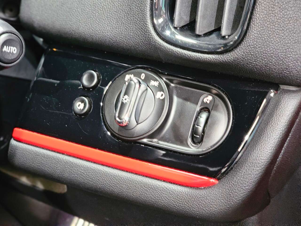 2019 MINI COUNTRYMAN 2019 MINI COUNTRYMAN