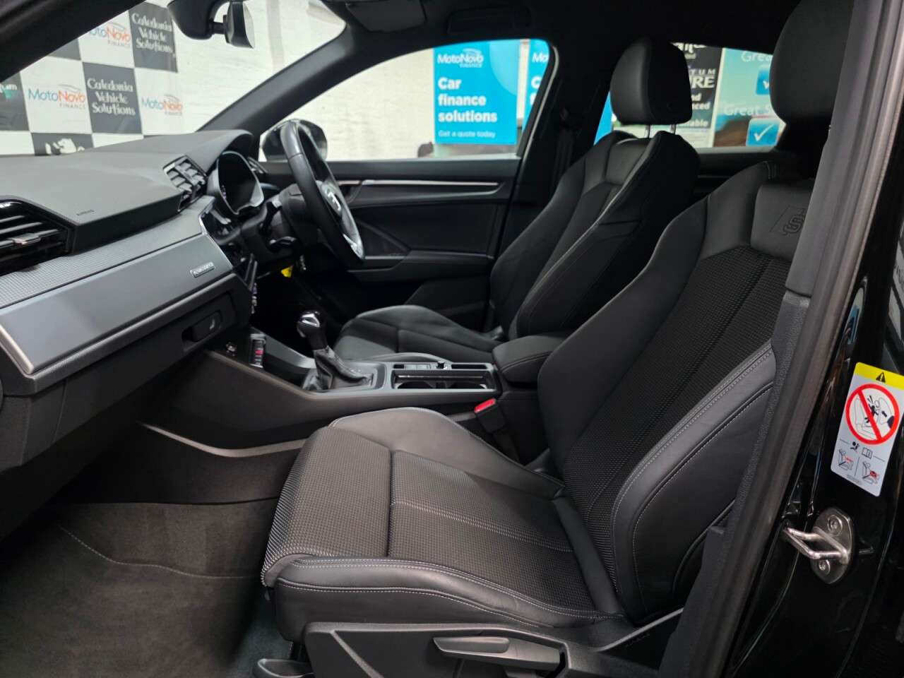 2023 AUDI Q3 2023 AUDI Q3