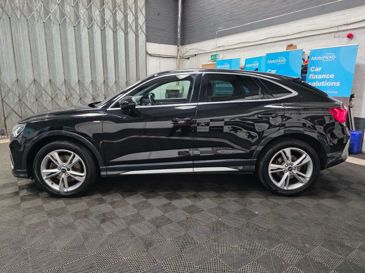 2023 AUDI Q3 2023 AUDI Q3