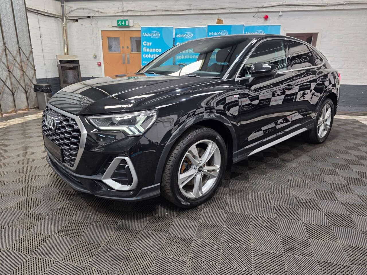 2023 AUDI Q3 2023 AUDI Q3