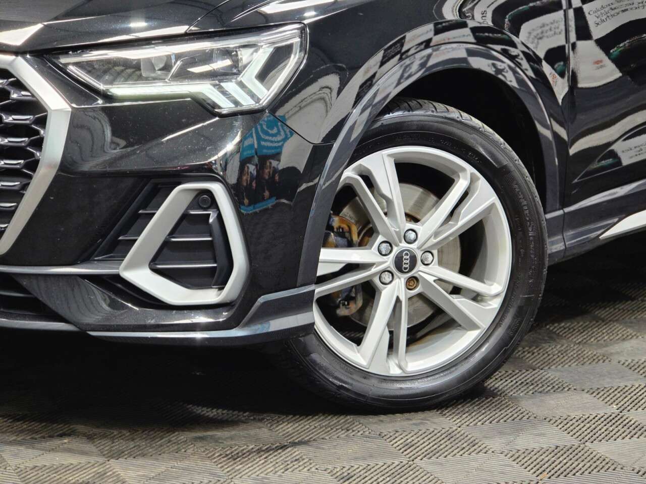 2023 AUDI Q3 2023 AUDI Q3