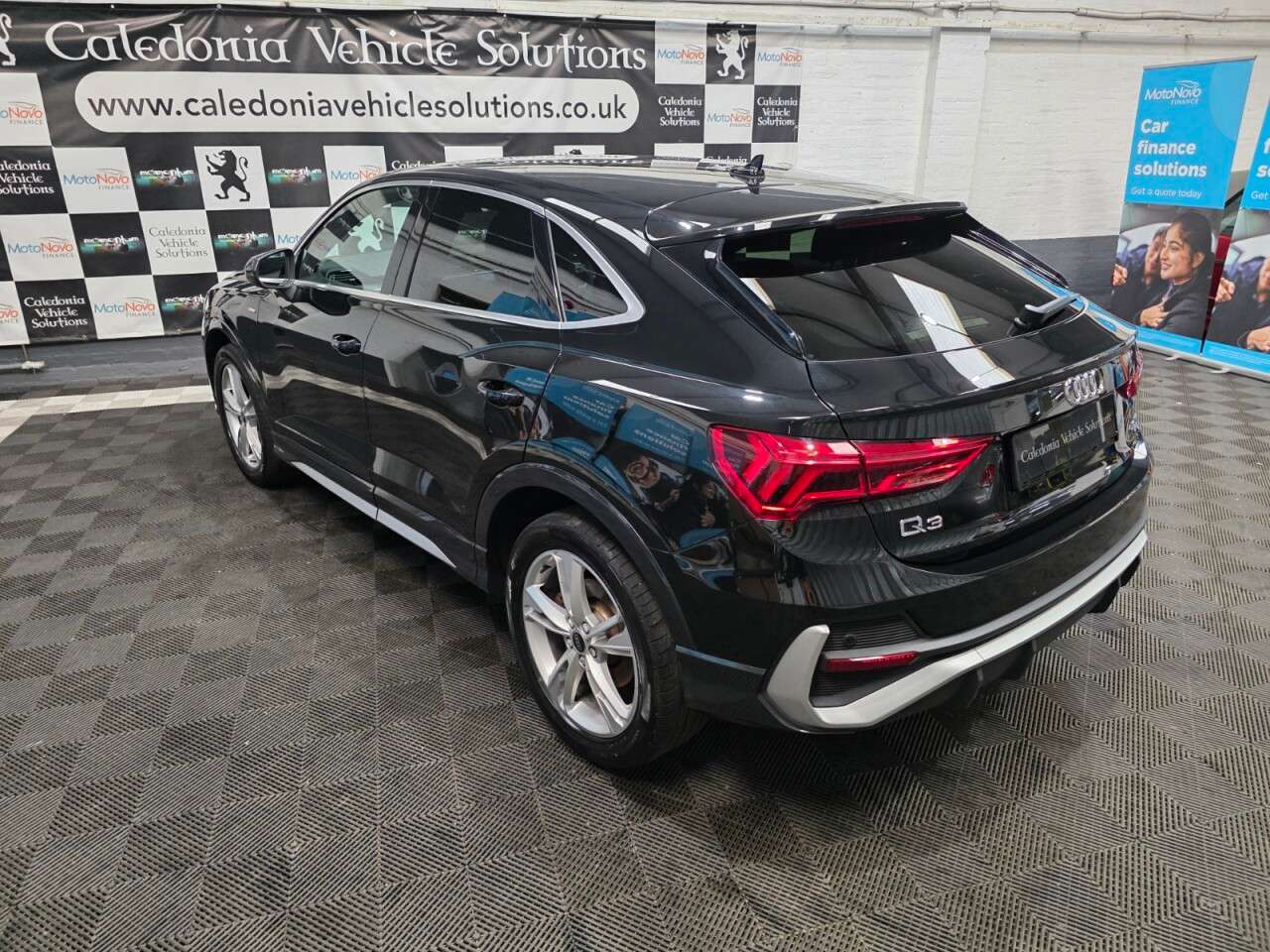 2023 AUDI Q3 2023 AUDI Q3