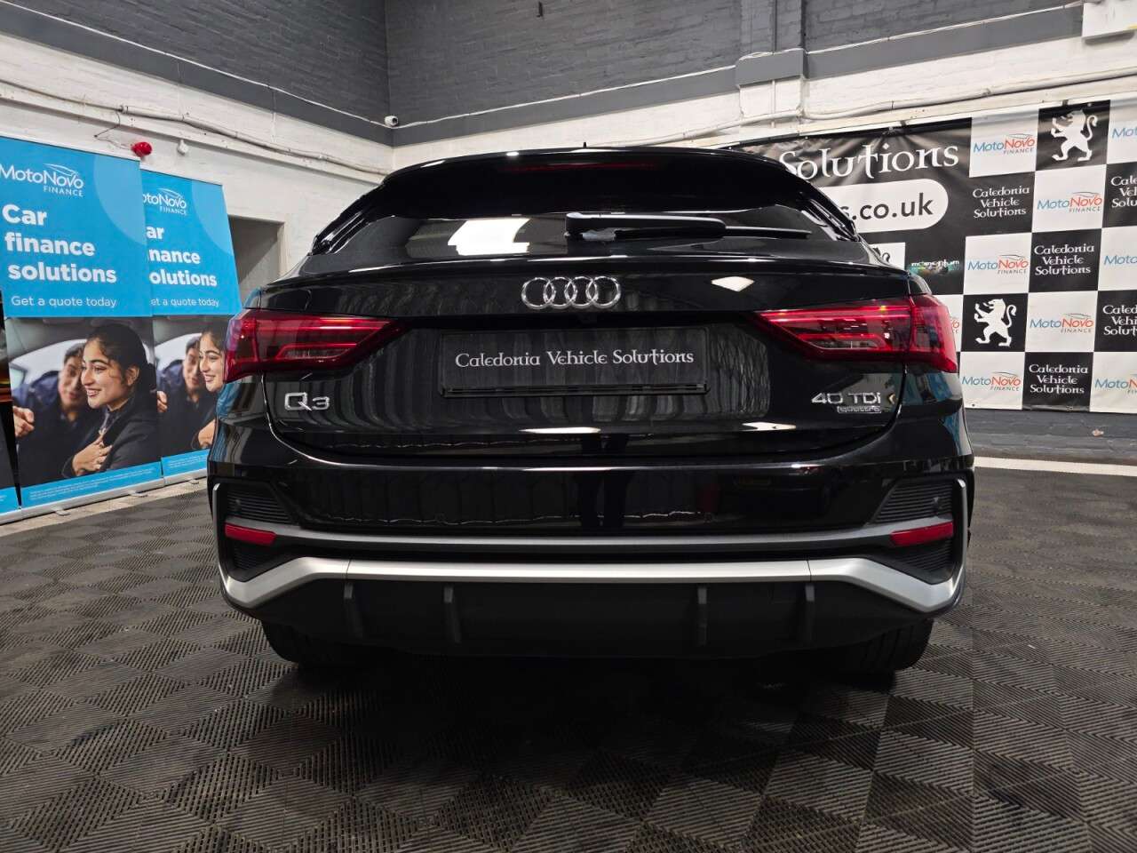 2023 AUDI Q3 2023 AUDI Q3