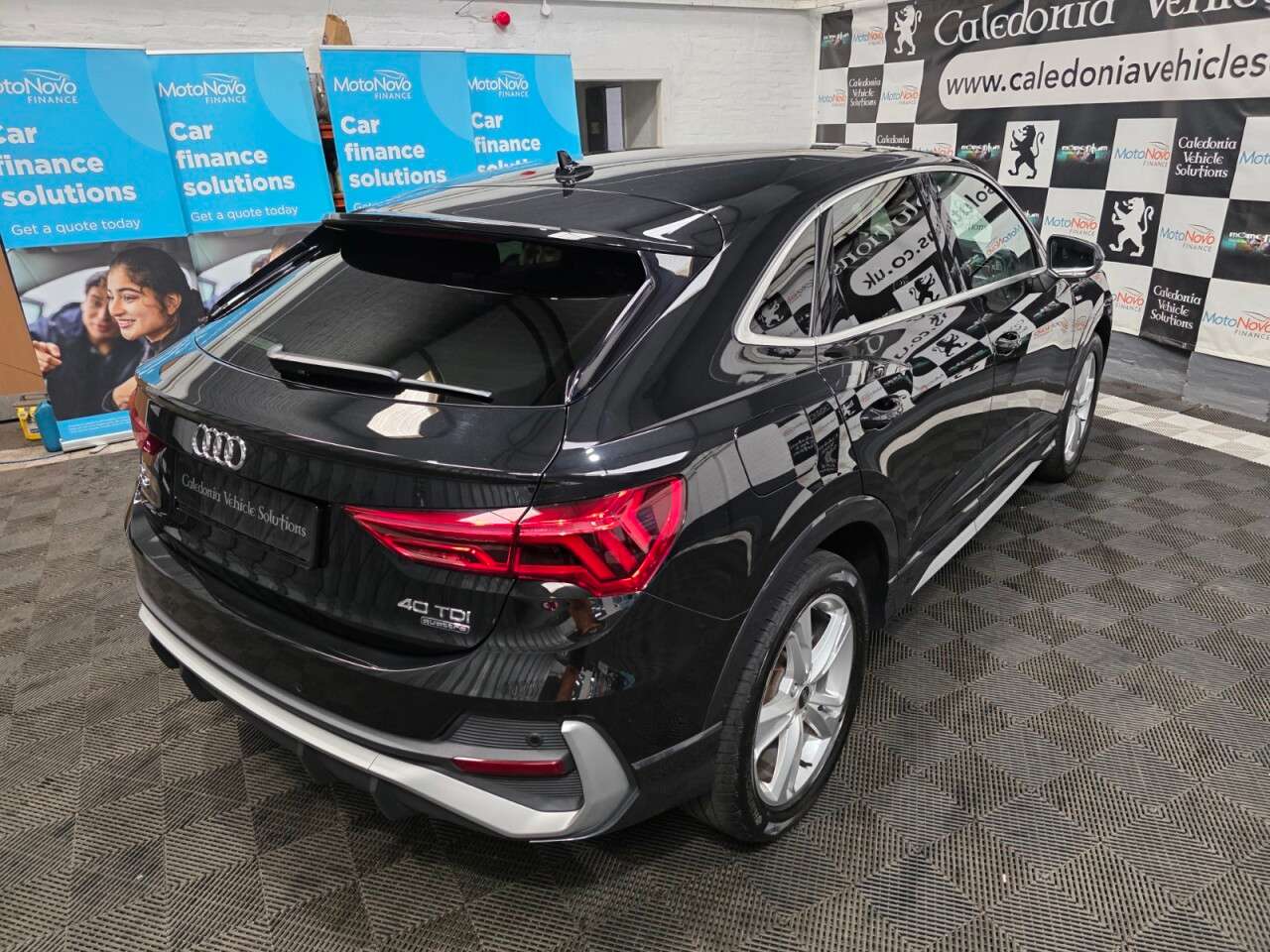 2023 AUDI Q3 2023 AUDI Q3