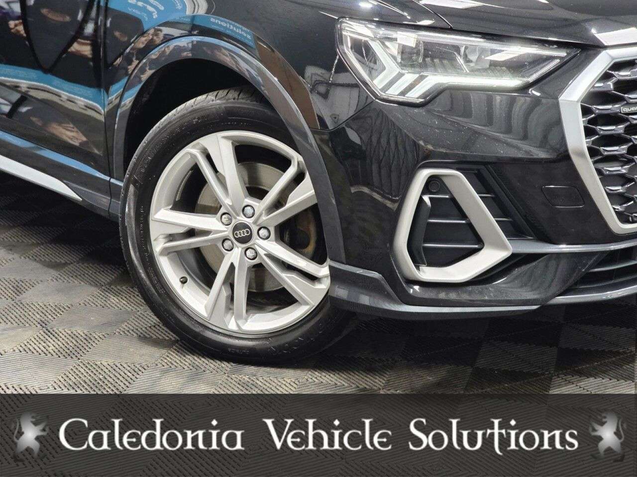 2023 AUDI Q3 2023 AUDI Q3