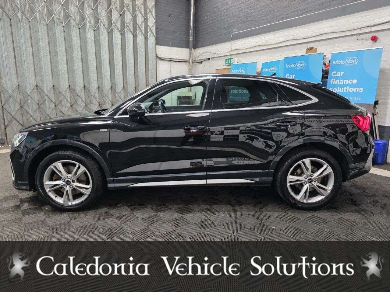 2023 AUDI Q3 2023 AUDI Q3