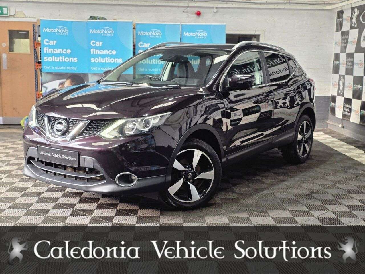 A 2017 NISSAN QASHQAI 1.2 DIG-T N-Connecta SUV 5dr Petrol Manual 2WD Euro 6 (s/s) (115 ps) A 2017 NISSAN QASHQAI 1.2 DIG-T N-Connecta SUV 5dr Petrol Manual 2WD Euro 6 (s/s) (115 ps)